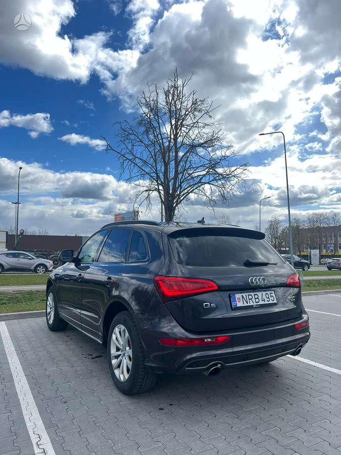 Audi Q5, 3.0 l., off-road / crossover