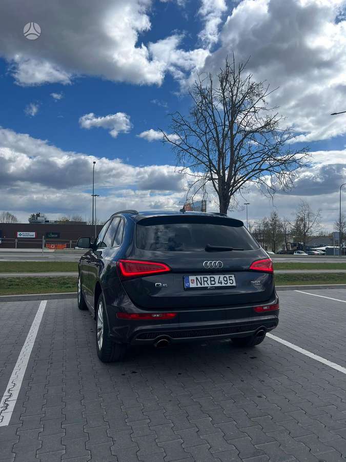 Audi Q5, 3.0 l., off-road / crossover