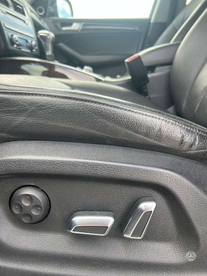 Audi Q5, 3.0 l., off-road / crossover