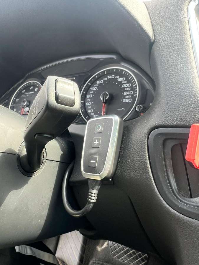 Audi Q5, 3.0 l., off-road / crossover