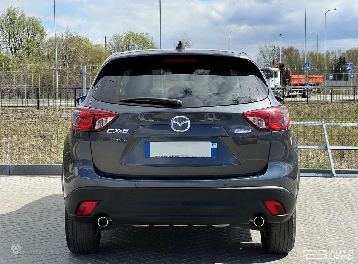 Mazda CX-5, 2.2 l., off-road / crossover