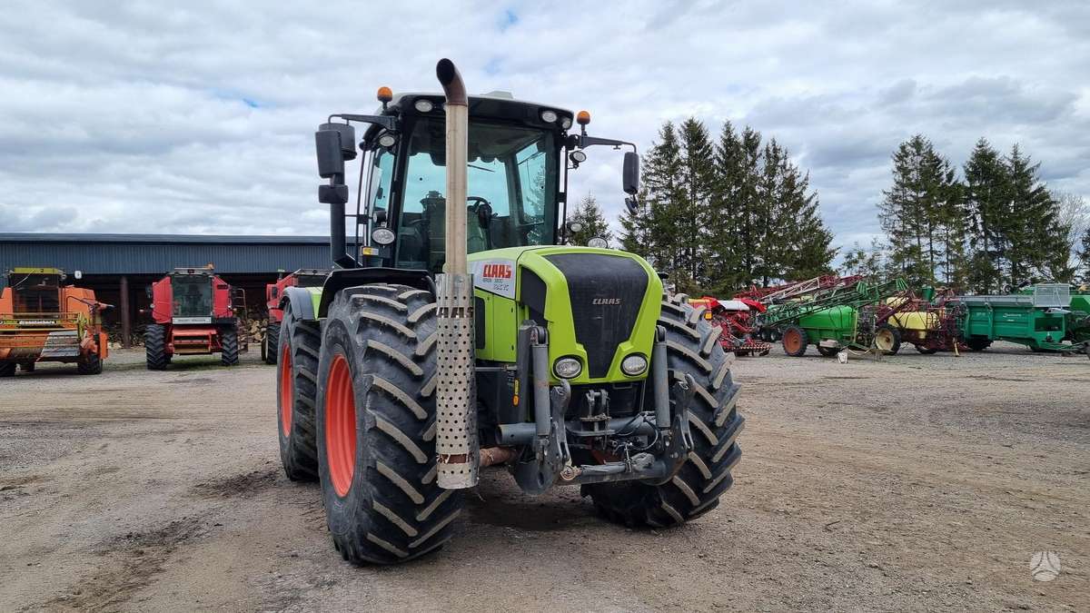 Claas XERION 3800 VC TRAC, traktoriai
