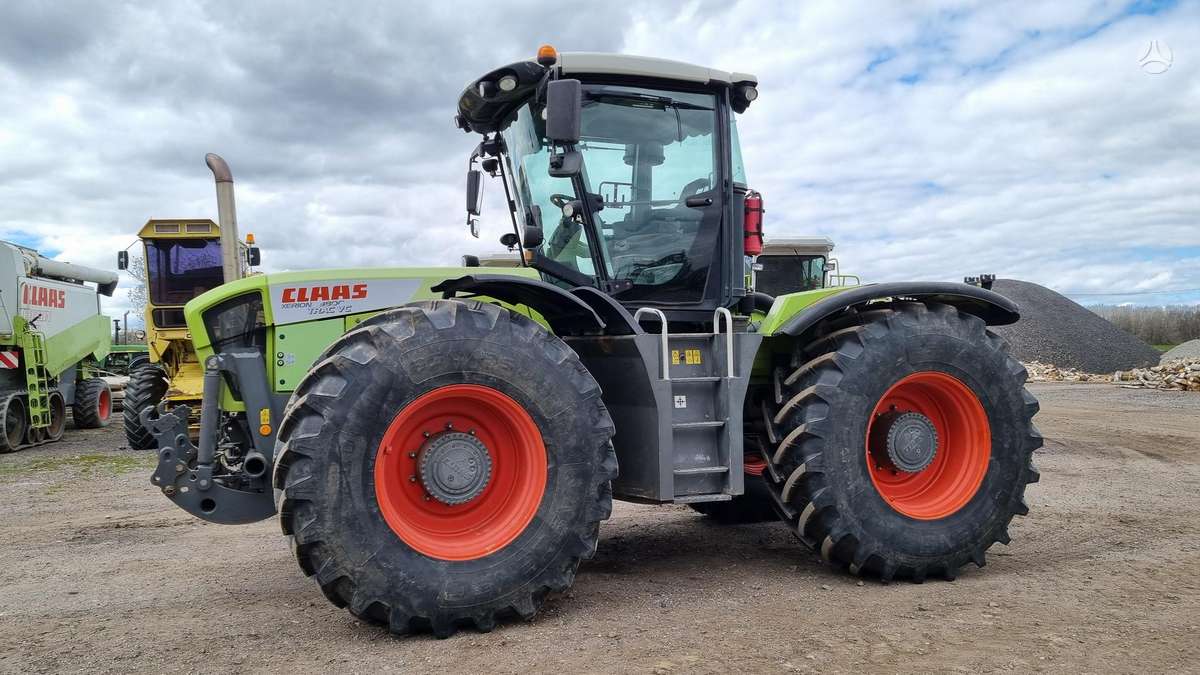 Claas XERION 3800 VC TRAC, тракторы