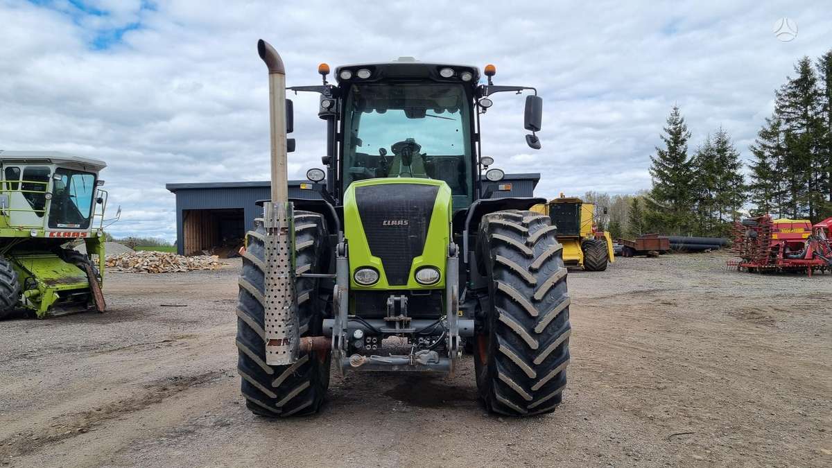 Claas XERION 3800 VC TRAC, traktoriai