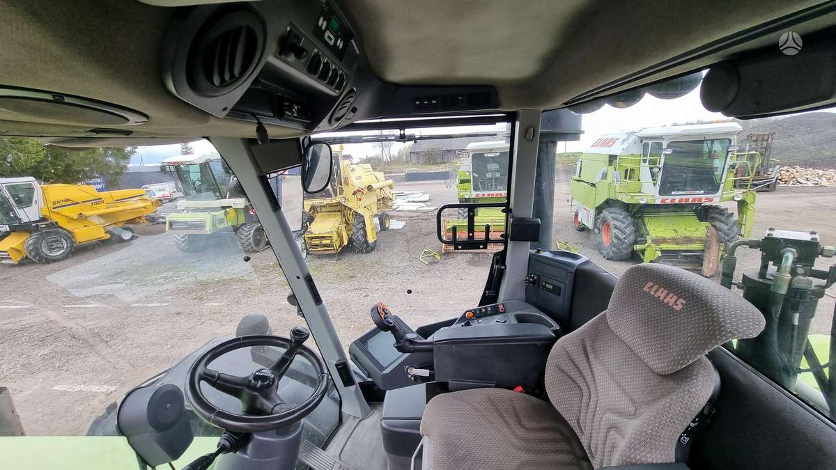 Claas XERION 3800 VC TRAC, traktoriai