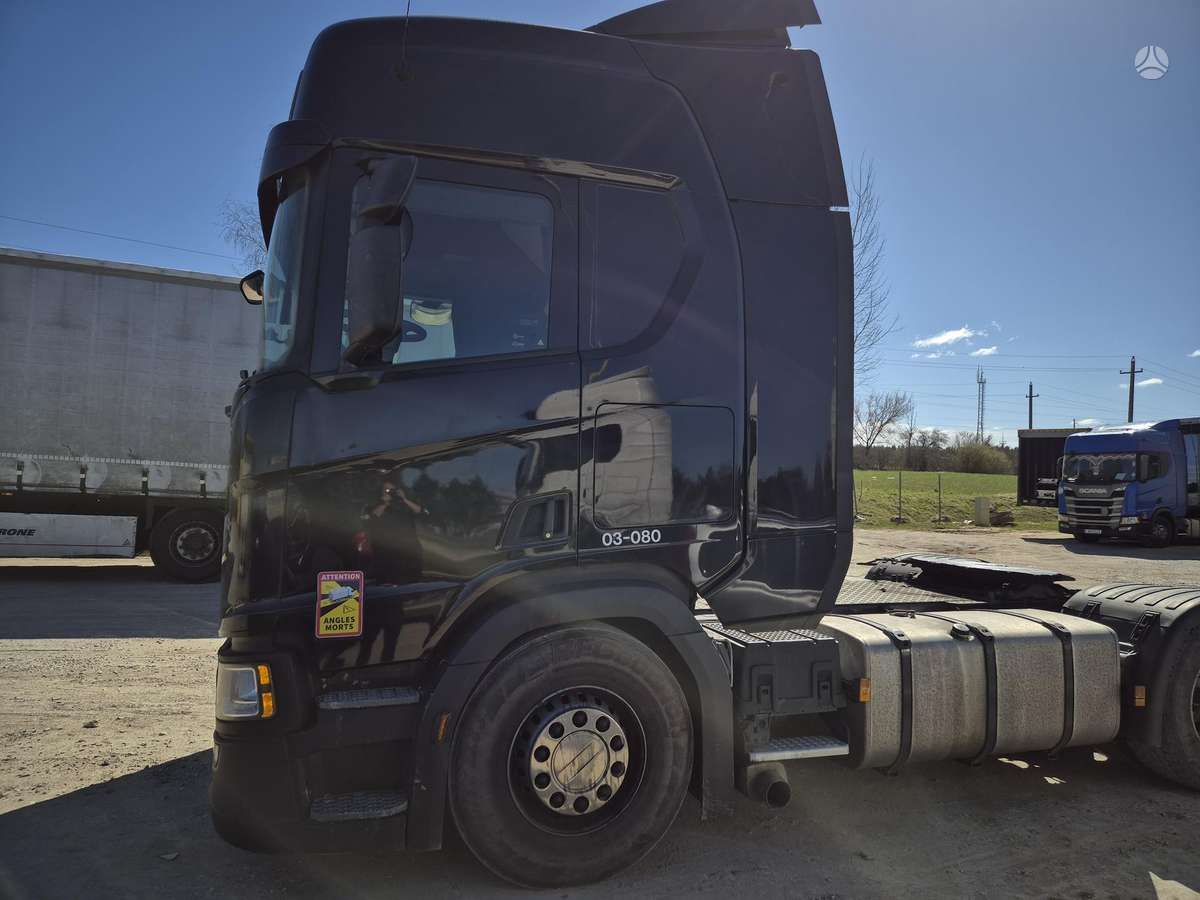 Scania R450, double sleeper