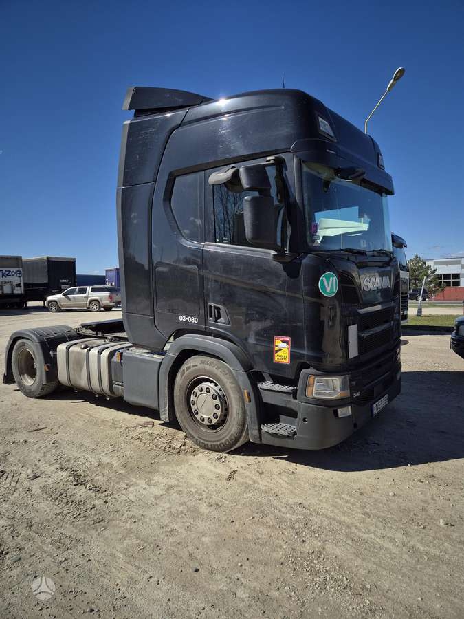 Scania R450, double sleeper