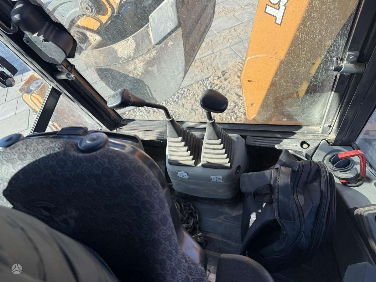 Case 580ST, excavator loader