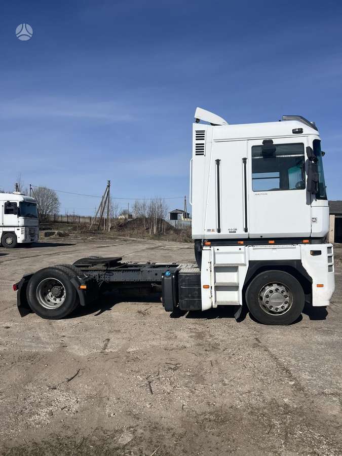 Renault Magnum, double sleeper