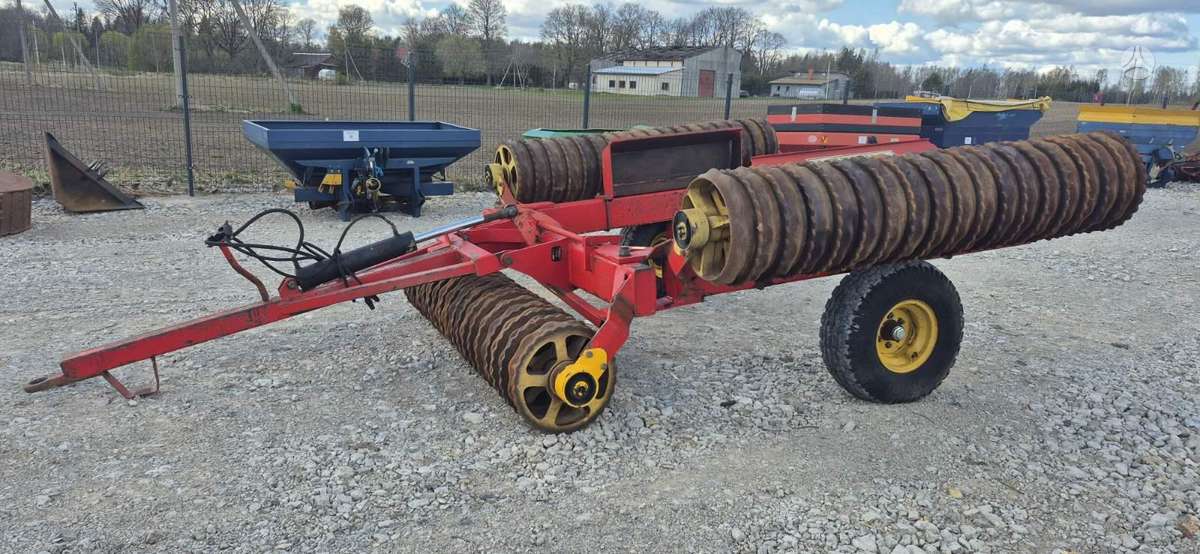 Vaderstad EV - 620, dirvos tankinimo, lyginimo volai