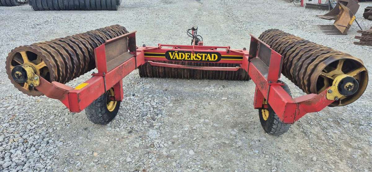 Vaderstad EV - 620, dirvos tankinimo, lyginimo volai