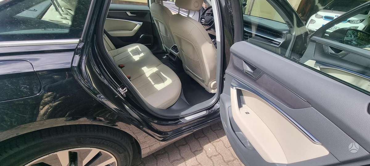 Audi A6, 2.0 l., Лимузин