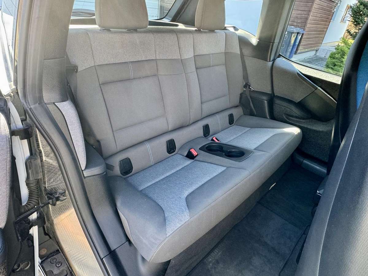 BMW i3, hečbekas