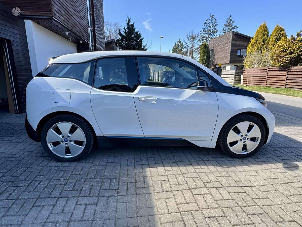 BMW i3, hatchback