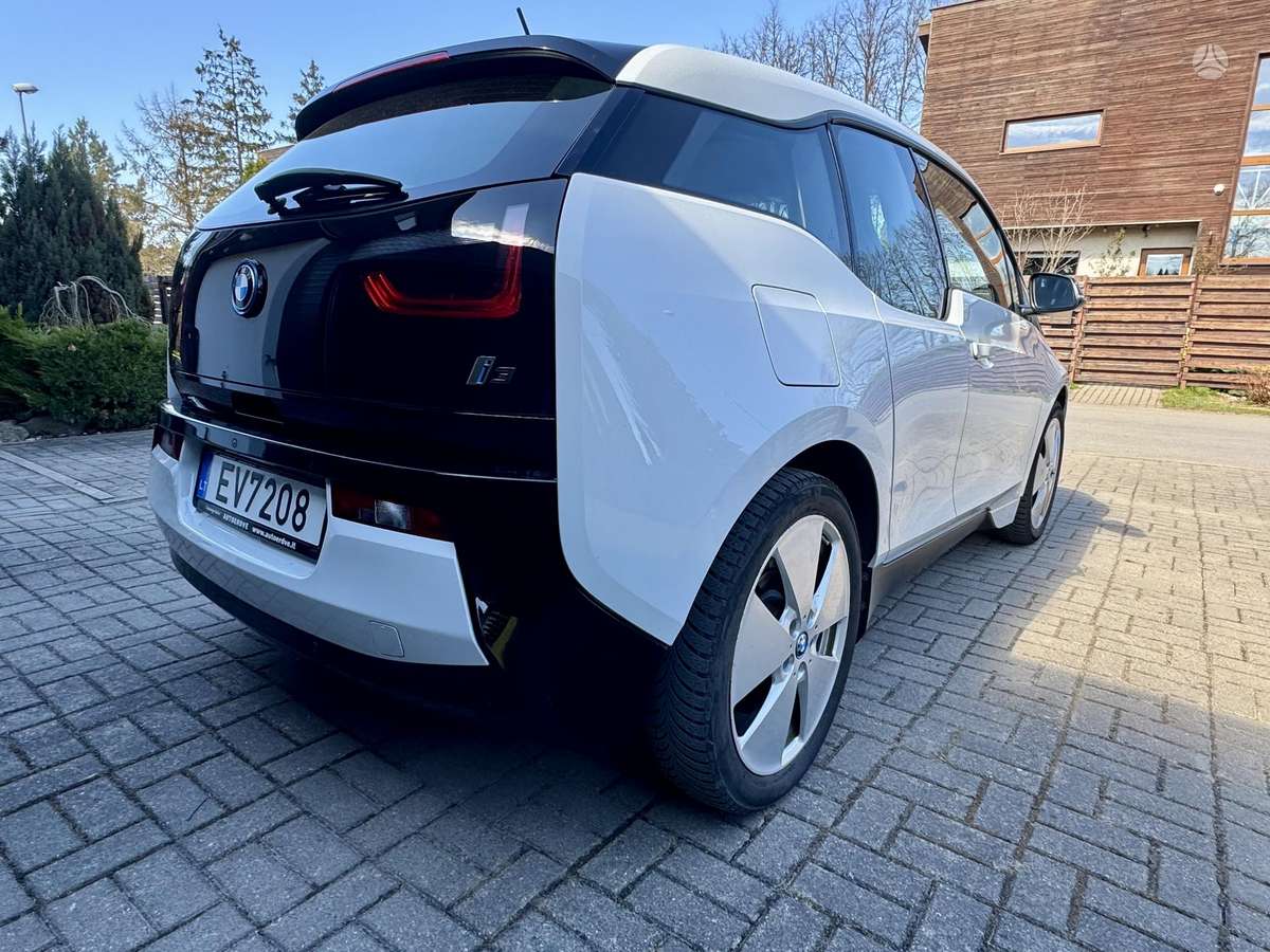 BMW i3, hatchback