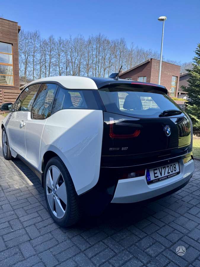 BMW i3, hatchback
