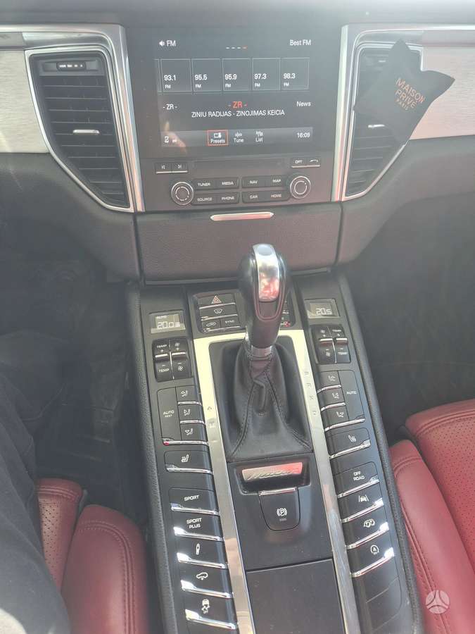 Porsche Macan, 3.0 l., Внедорожник / Кроссовер