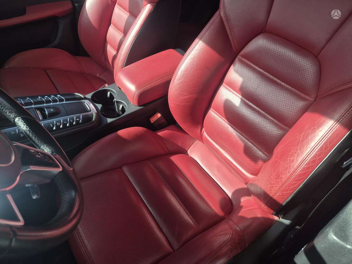 Porsche Macan, 3.0 l., Внедорожник / Кроссовер
