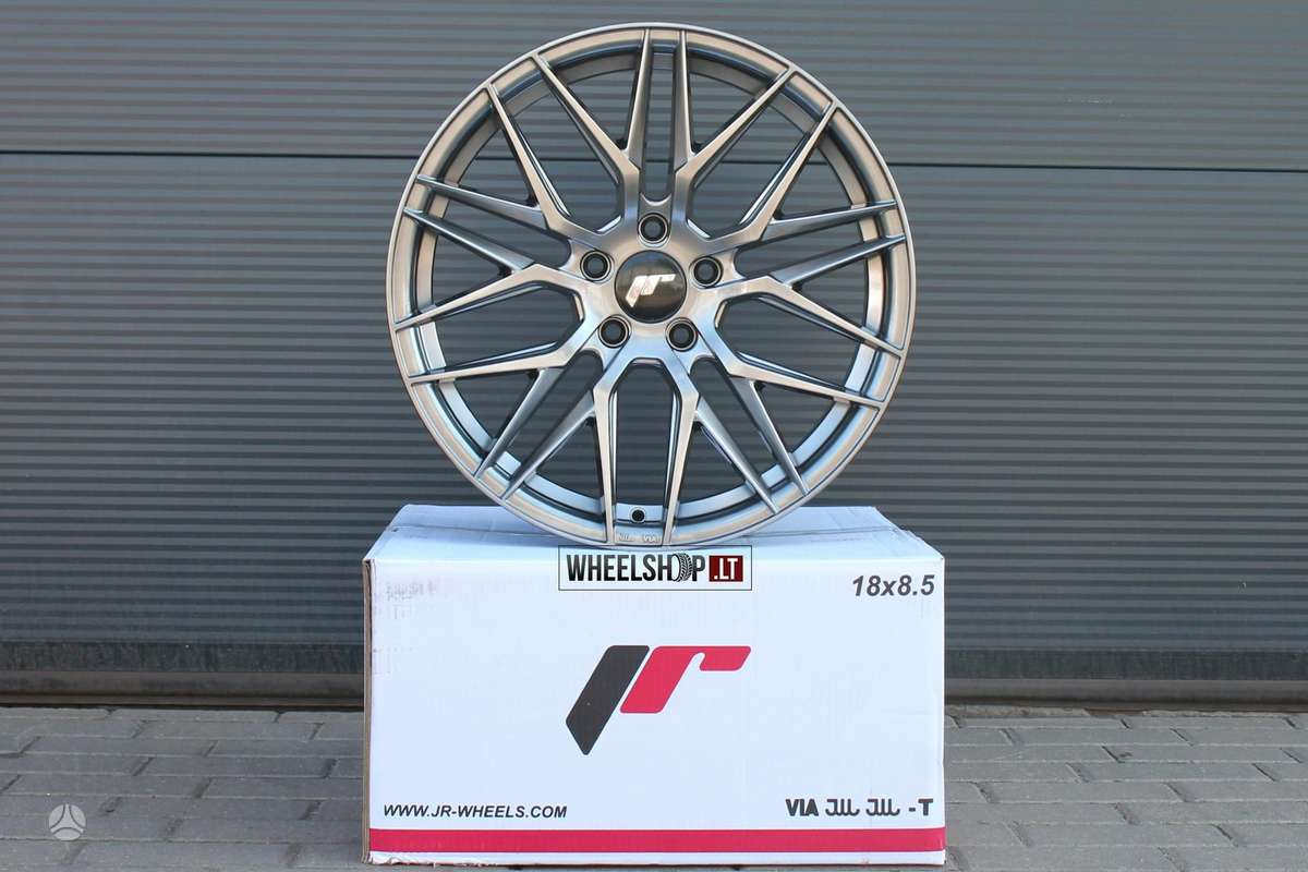 Japan Racing JR28 Hyper Black, light alloy, R20