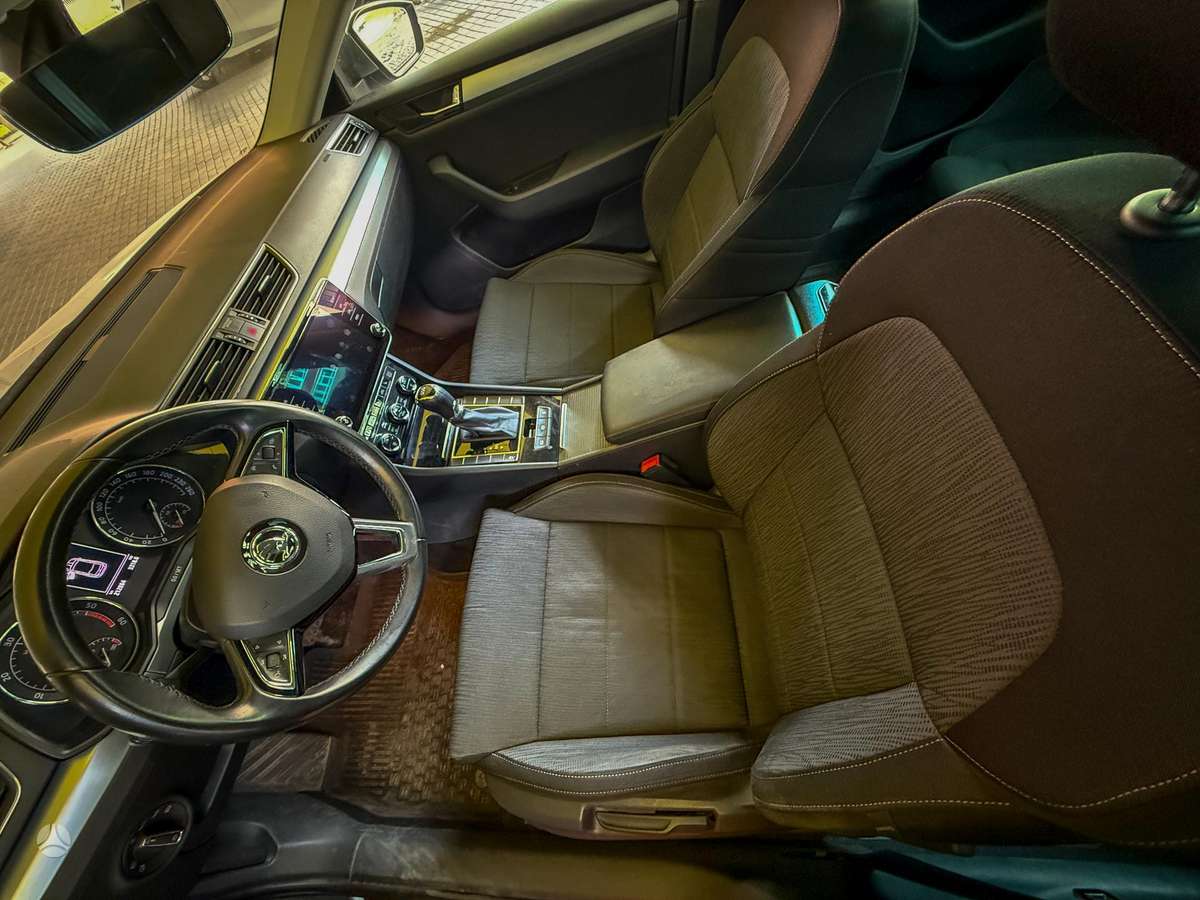 Skoda Superb, 2.0 l., Универсал