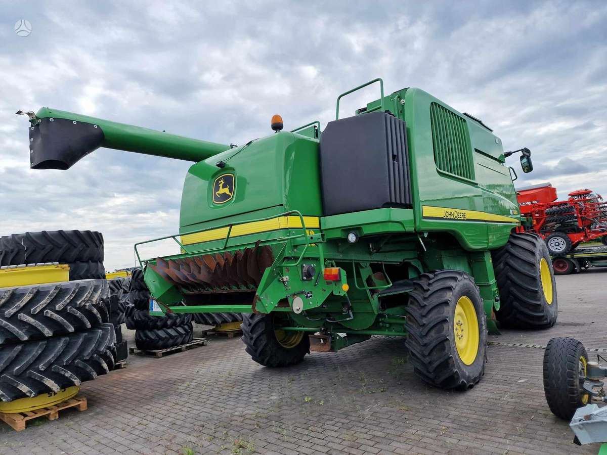 John Deere T660, combine harvesters