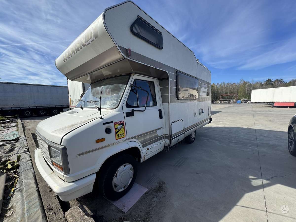 Peugeot J5, campers