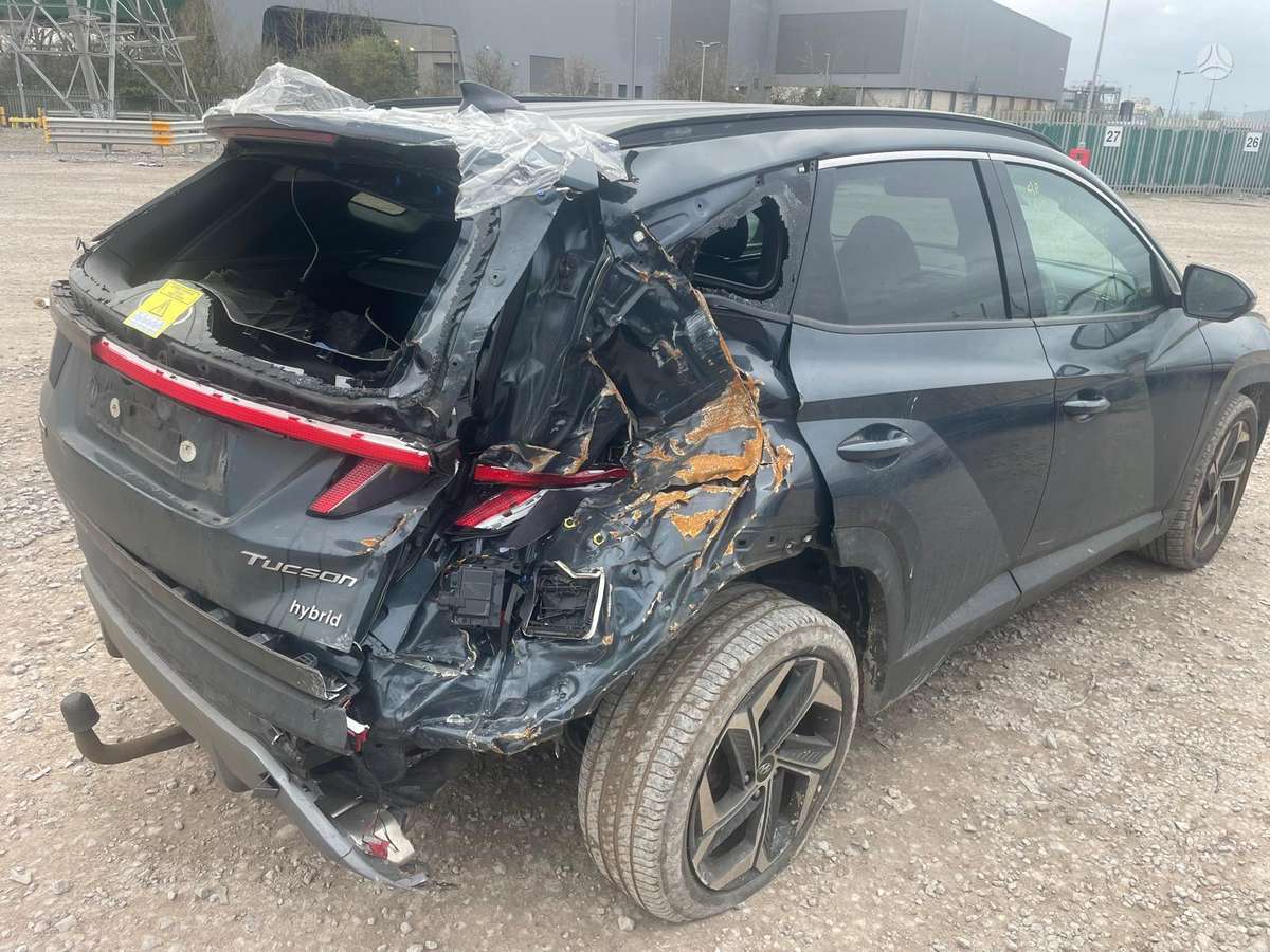 Hyundai Tucson dalimis