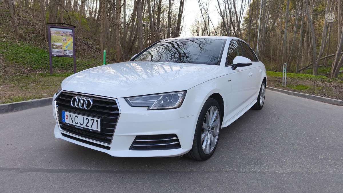 Audi A4, 2.0 l., saloon / sedan