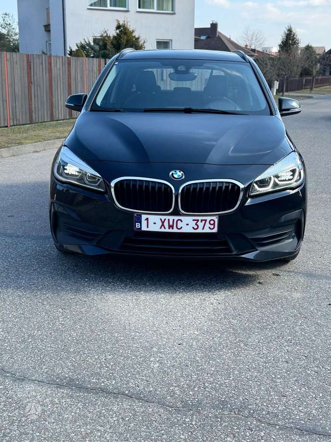 BMW 216, 1.5 l., Минивэн