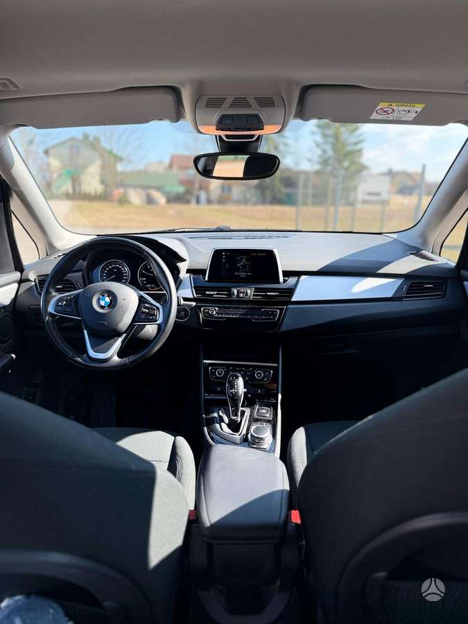 BMW 216, 1.5 l., Минивэн
