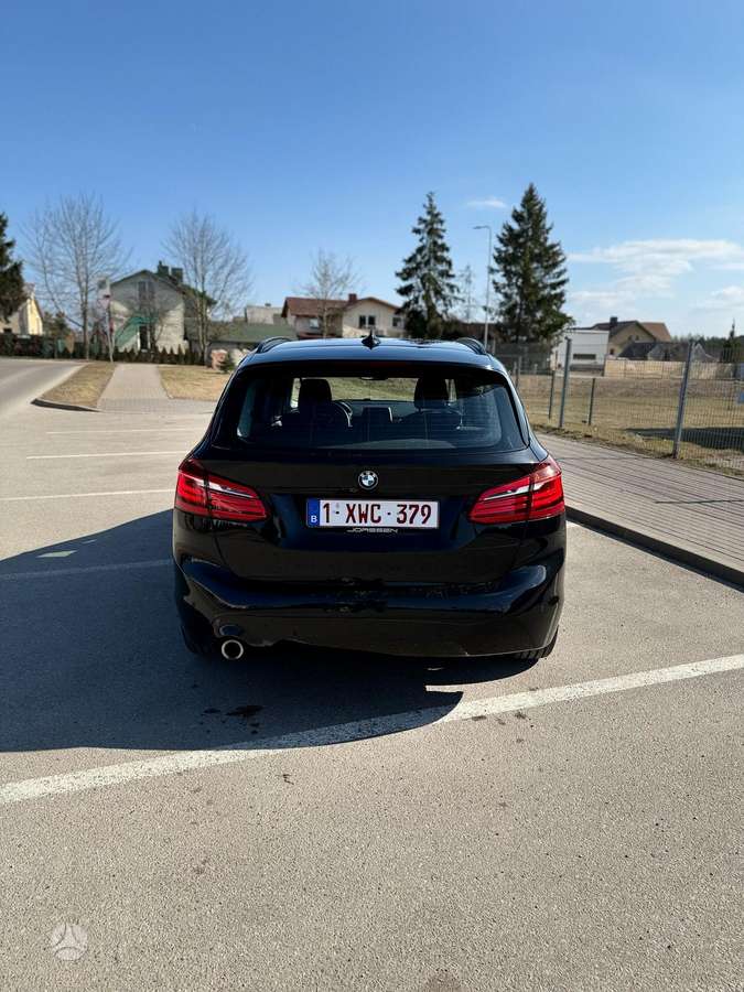 BMW 216, 1.5 l., Минивэн
