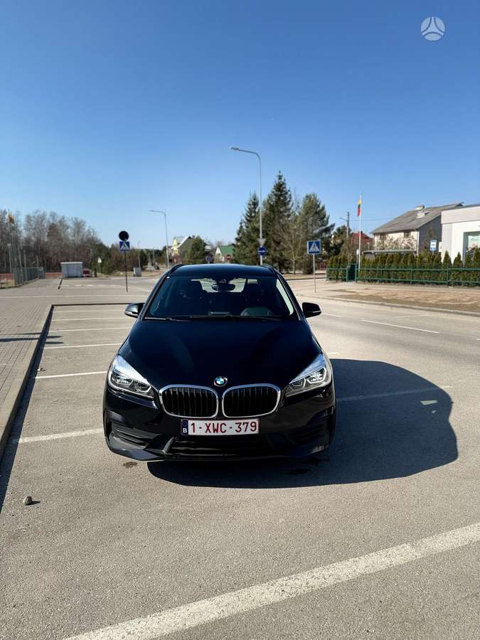 BMW 216, 1.5 l., Минивэн