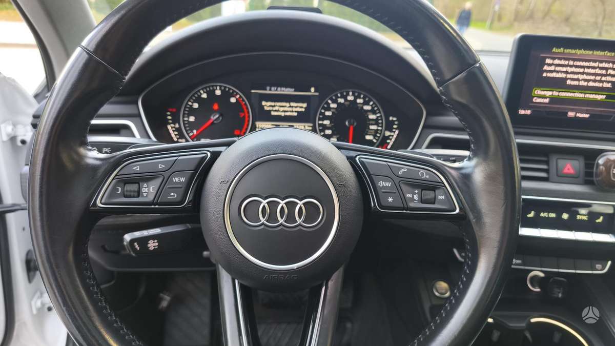 Audi A4, 2.0 l., saloon / sedan