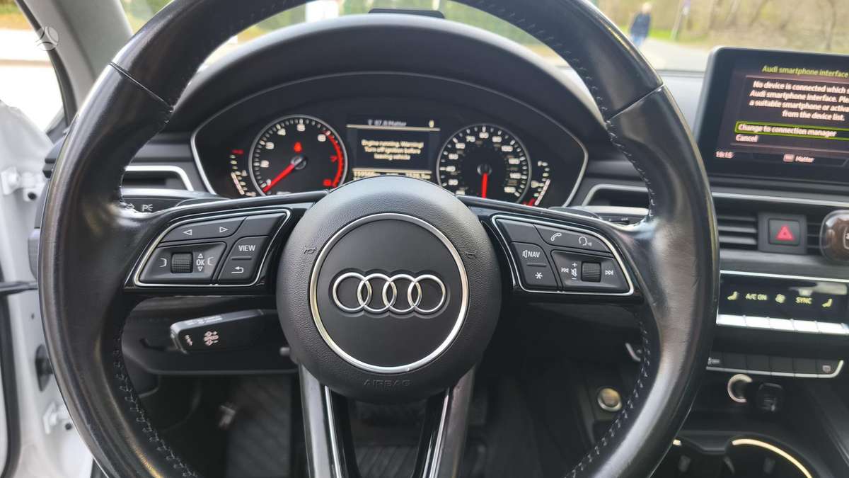 Audi A4, 2.0 l., Седан