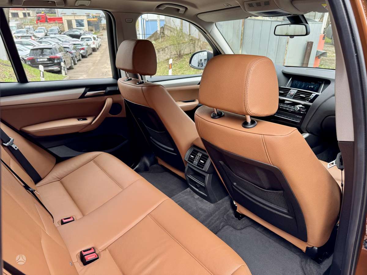 BMW X3, 2.0 l., off-road / crossover