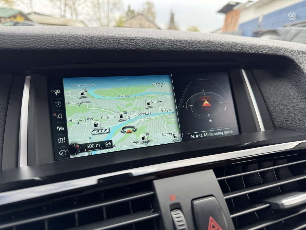 BMW X3, 2.0 l., off-road / crossover