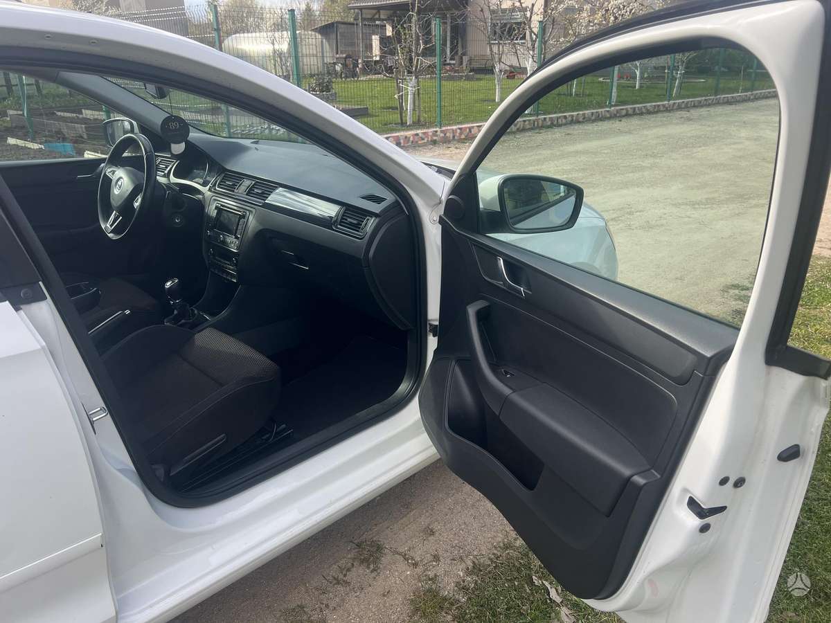 Skoda Rapid, 1.6 l., hatchback