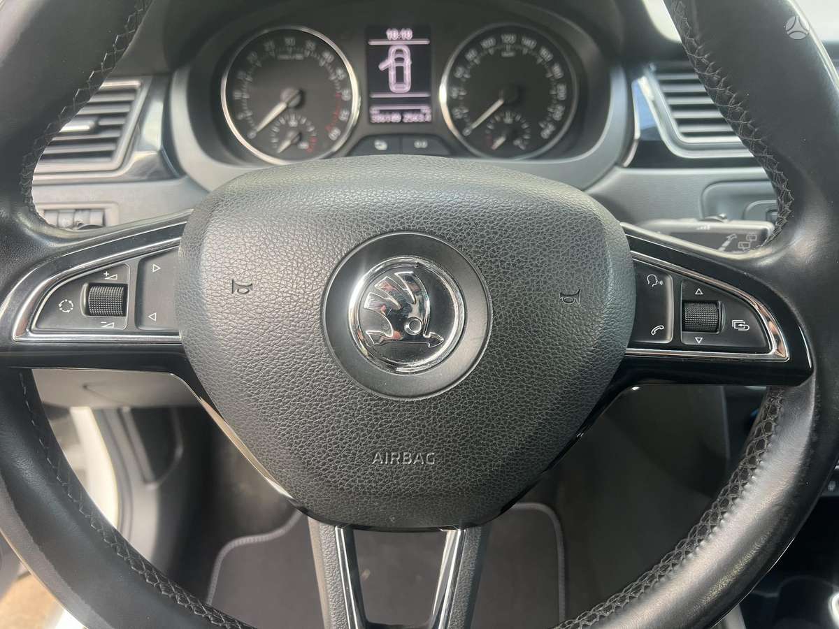 Skoda Rapid, 1.6 l., hatchback