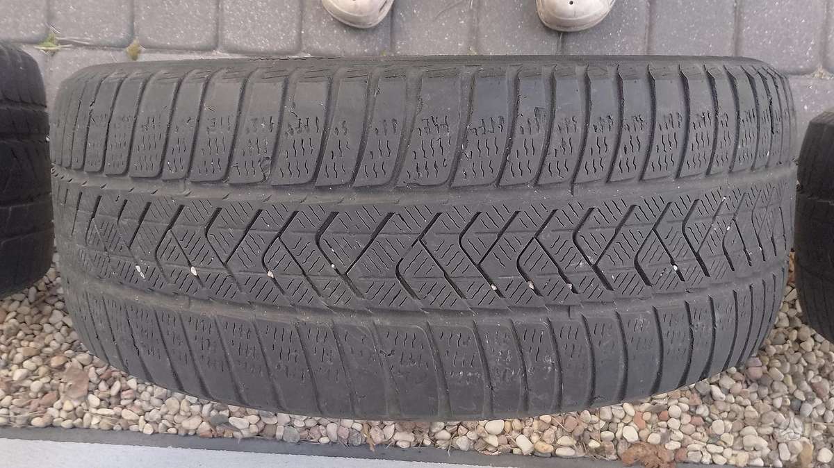 Pirelli Sotozero 3, winter 245/40 R20