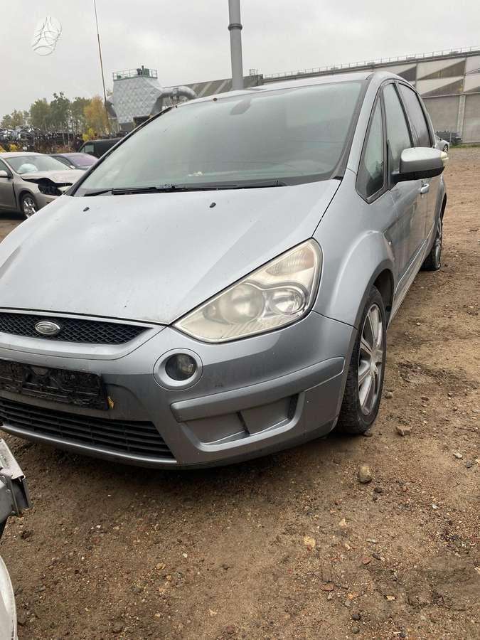 Ford S-MAX dalimis