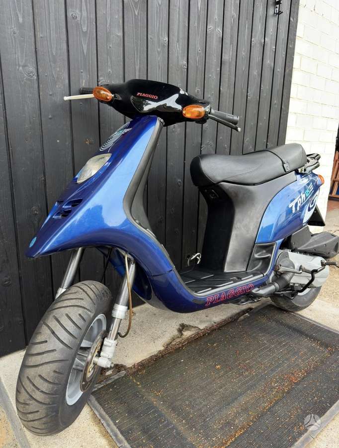 Piaggio Typhoon, motoroleriai / mopedai