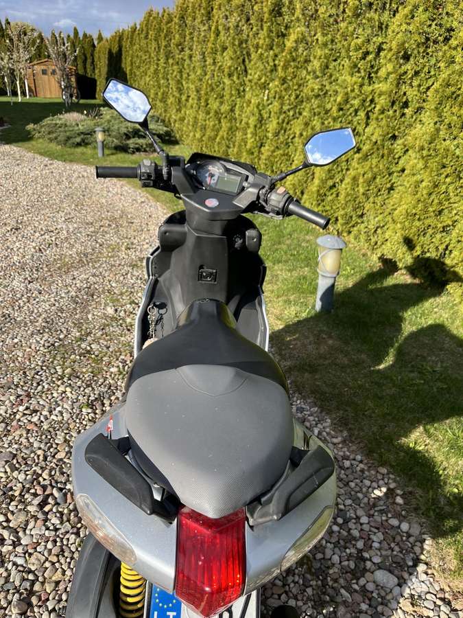 Aprilia SR 49cc, scooters / mopeds