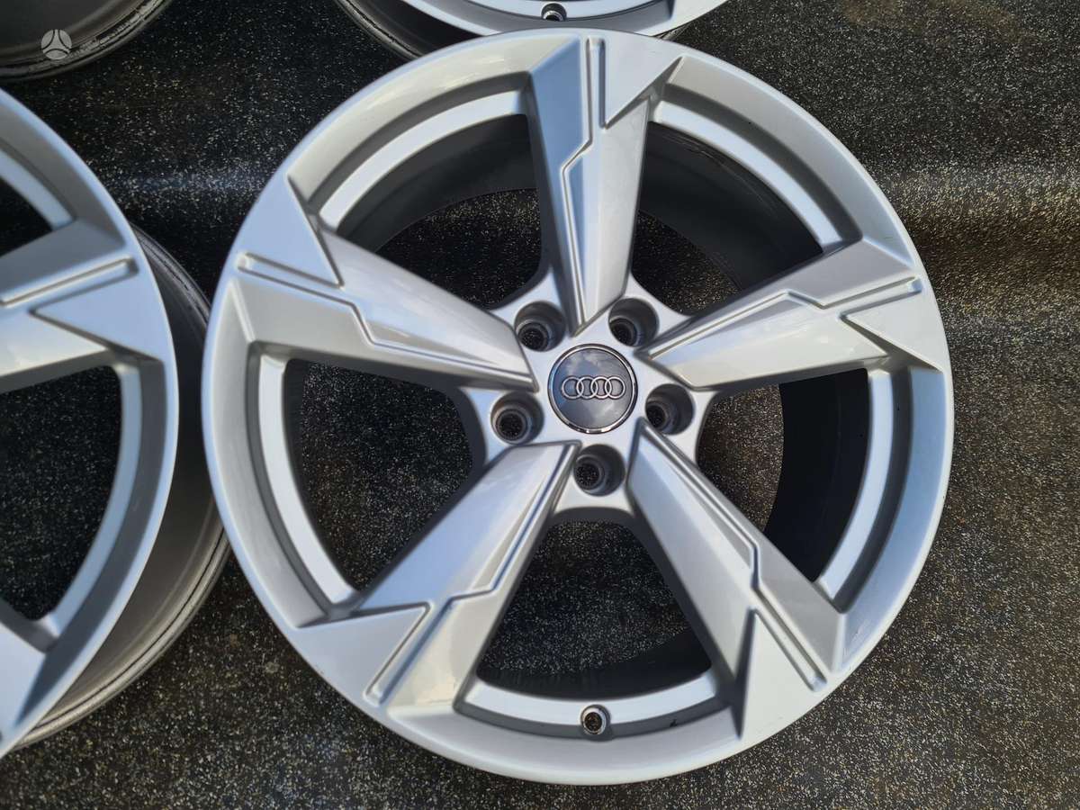 Audi ORIGINAL AUDI, легкосплавные , R18