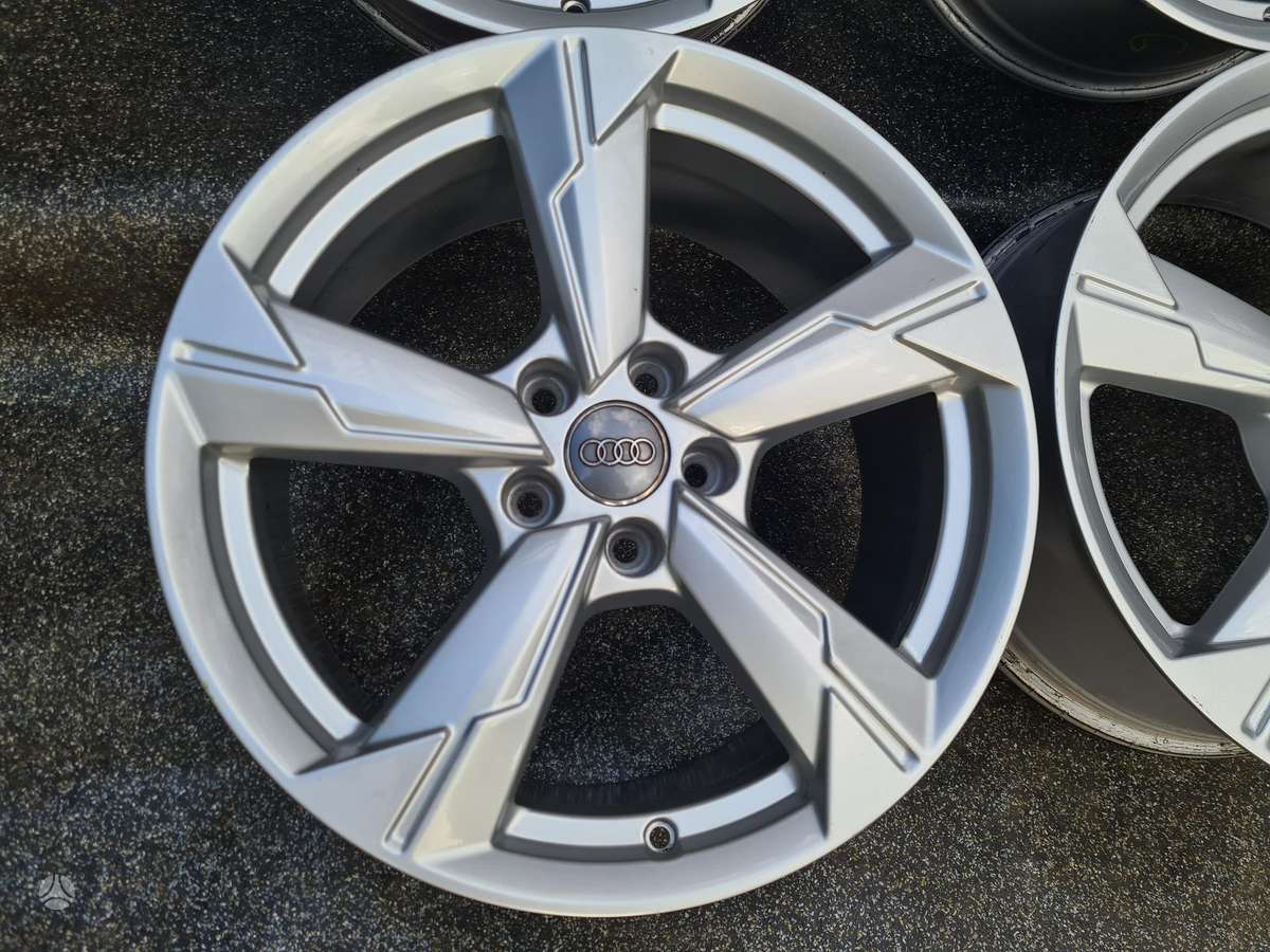 Audi ORIGINAL AUDI, легкосплавные , R18