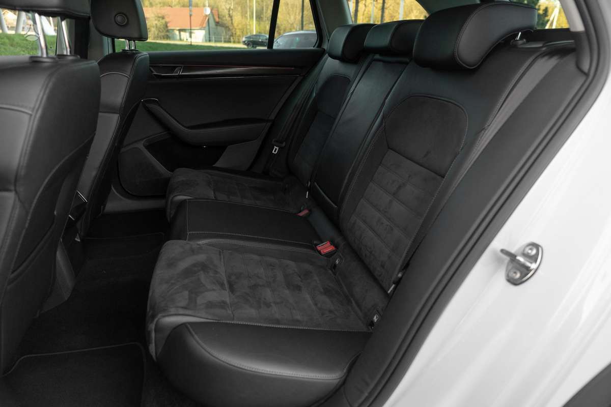 Skoda Superb, 2.0 l., Универсал