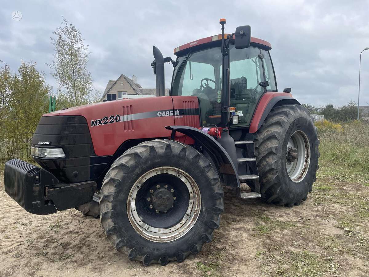 Case-IH MX220 Magnum, traktoriai