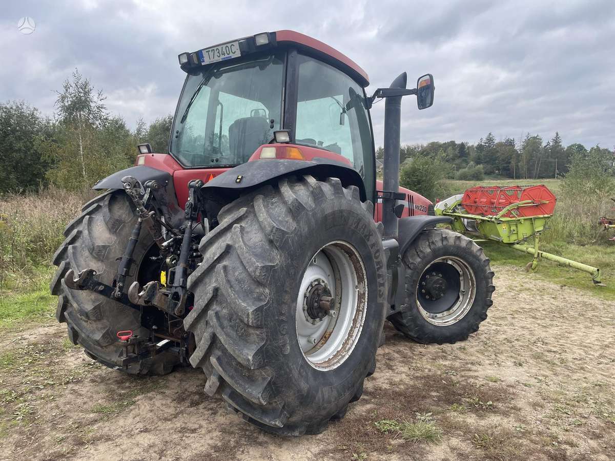 Case-IH MX220 Magnum, traktoriai
