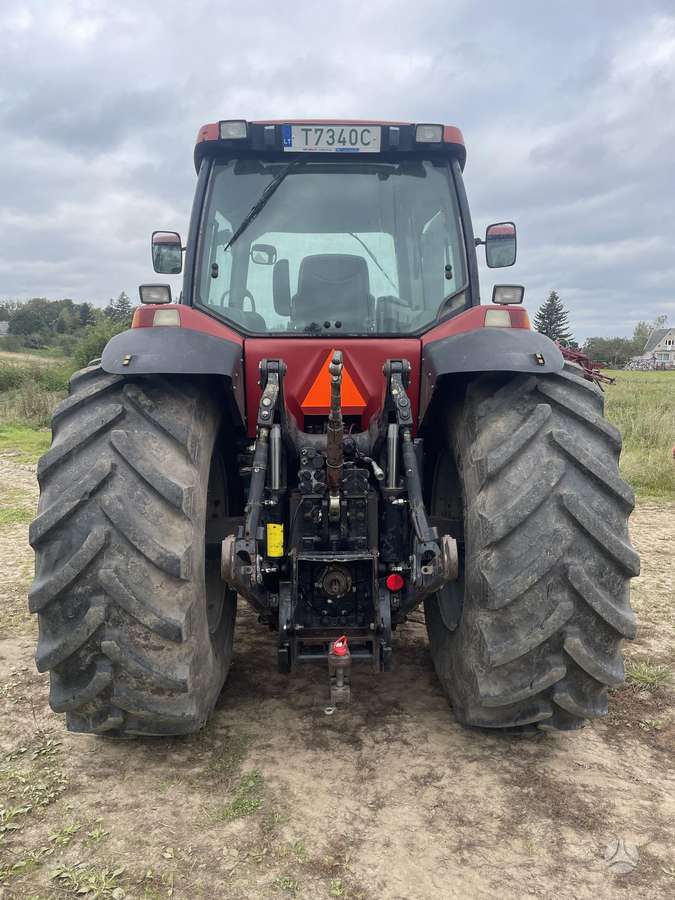 Case-IH MX220 Magnum, traktoriai