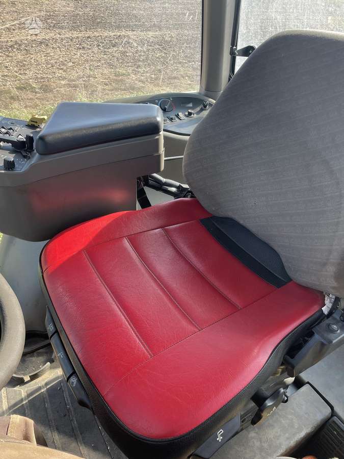 Case-IH MX220 Magnum, traktoriai