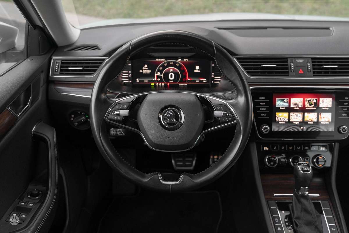 Skoda Superb, 2.0 l., Универсал